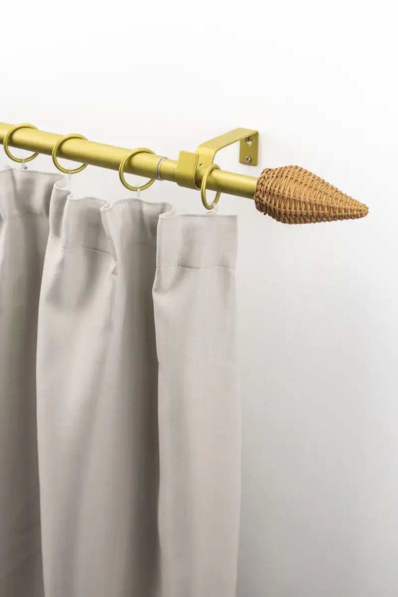 Карниз GARESA "Richi", 1 направляющая 200 см-350 см, цвет messingfarben, buchefarben 
Карниз GARESA "Richi", 1 направляющая 200 см-350 см, цвет messingfarben, buchefarben