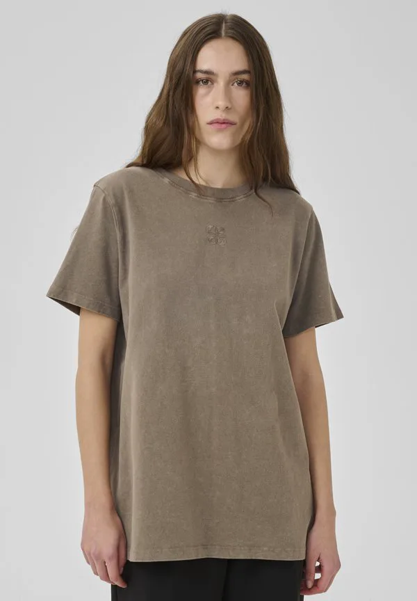 Футболка с логотипом сиэтла, базовая футболка My Essential Wardrobe, Major Brown Washed, Серый, Футболка с логотипом сиэтла, базовая футболка My Essential Wardrobe, Major Brown Washed
Футболка с логотипом сиэтла, базовая футболка My Essential Wardrobe, Major Brown Washed, Серый, Футболка с логотипом сиэтла, базовая футболка My Essential Wardrobe, Major Brown Washed