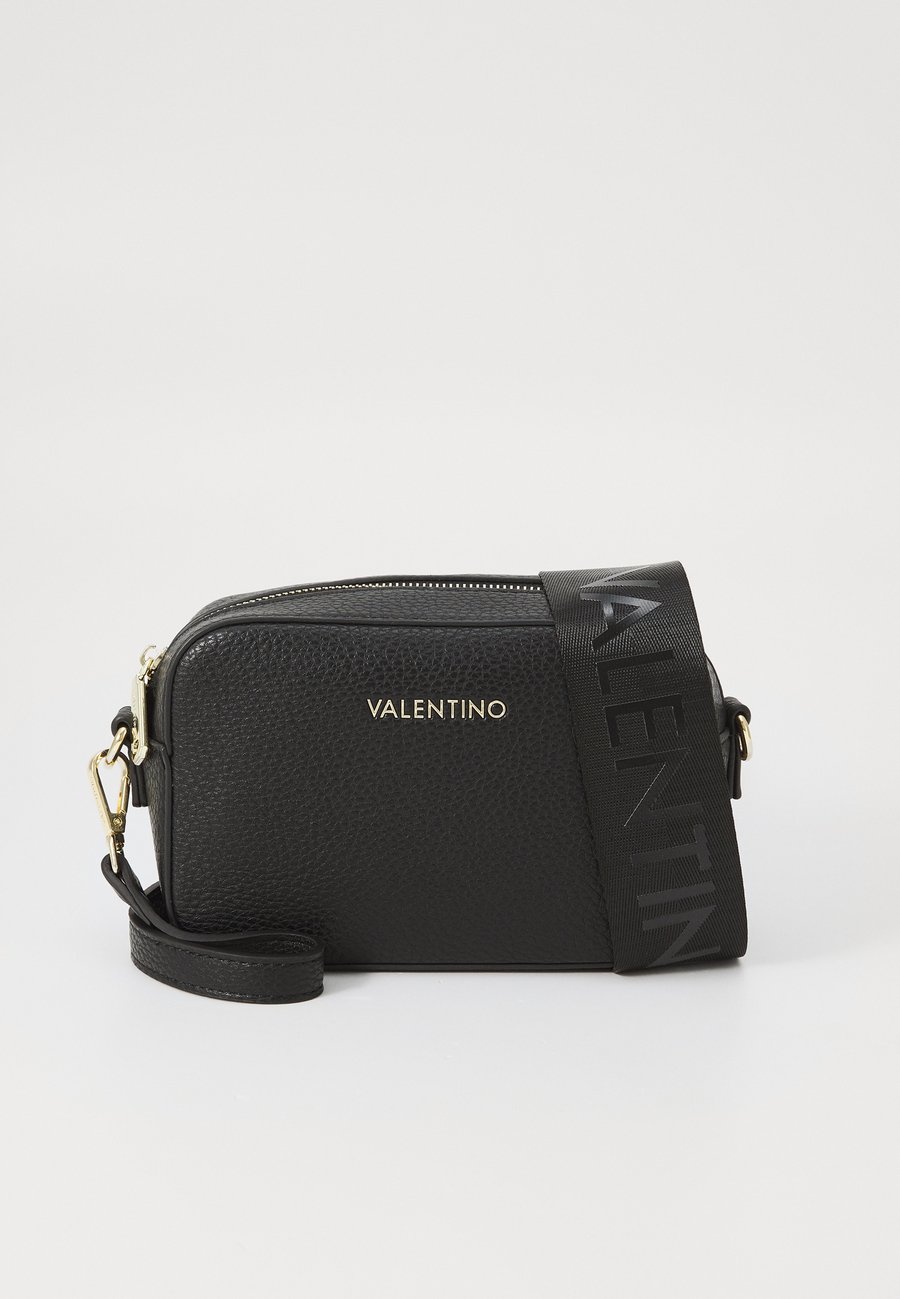 Сумка кросс-боди Valentino Bags FALL , Nero/Black
Сумка кросс-боди Valentino Bags FALL , Nero/Black