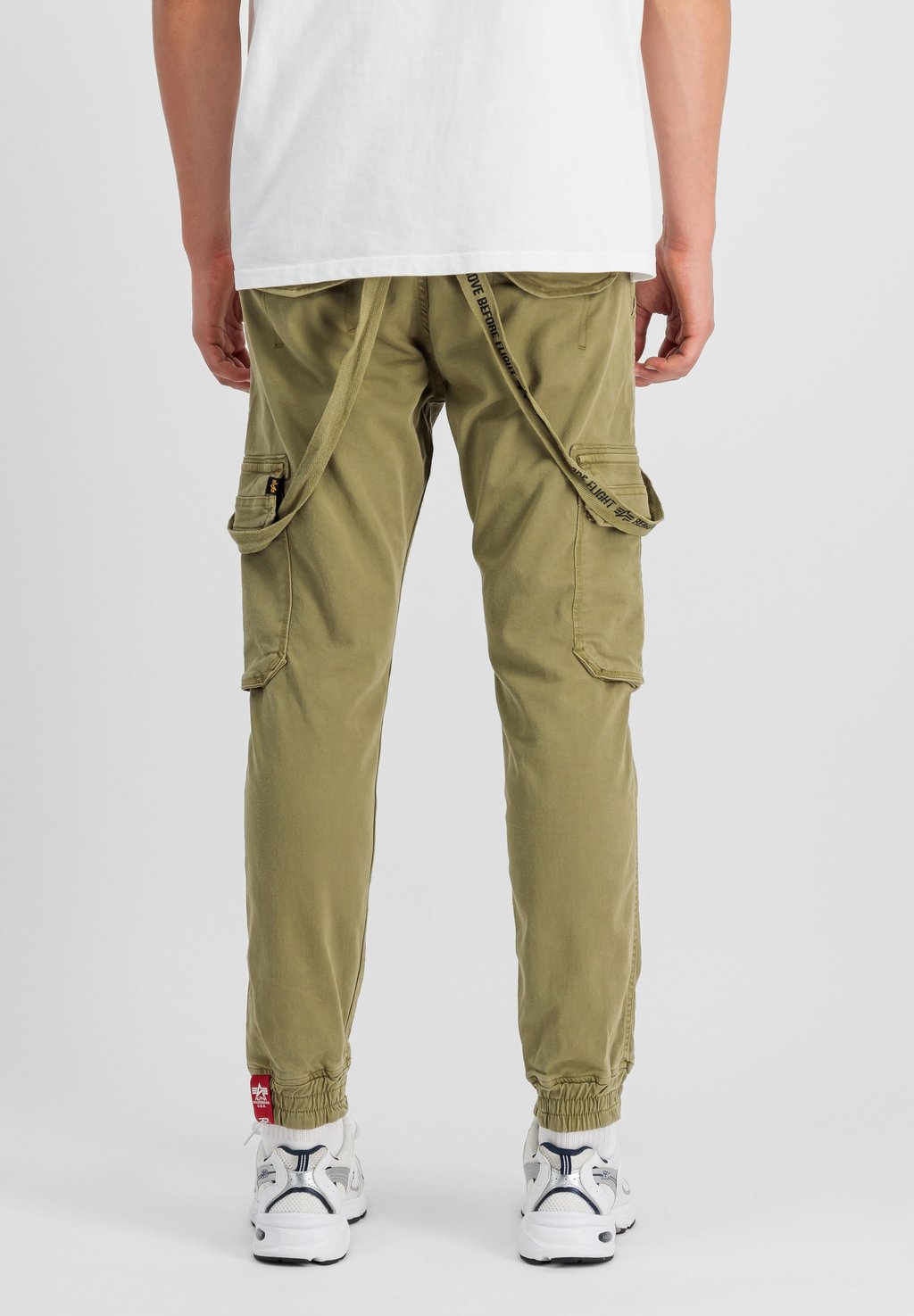 Брюки карго UTILITY Alpha Industries, оливковый
Брюки карго UTILITY Alpha Industries, оливковый