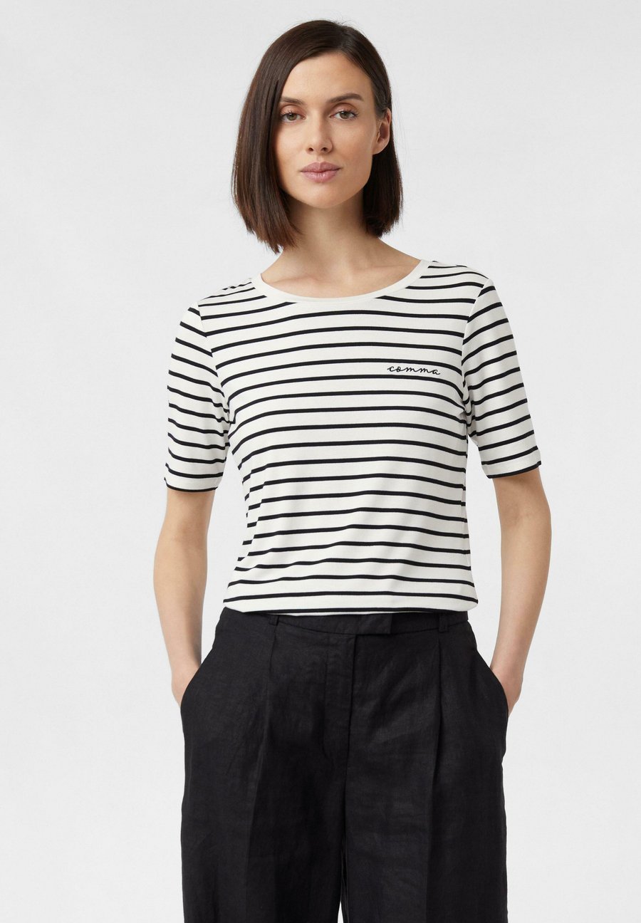 Футболка comma Print T-shirt, Schwarz/Black, Черный, Футболка comma Print T-shirt, Schwarz/Black
Футболка comma Print T-shirt, Schwarz/Black, Черный, Футболка comma Print T-shirt, Schwarz/Black