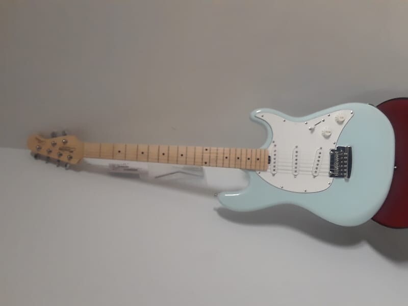 Электрогитара Sterling Music Man CT 30 HSS DBL Daphne Blue
Электрогитара Sterling Music Man CT 30 HSS DBL Daphne Blue