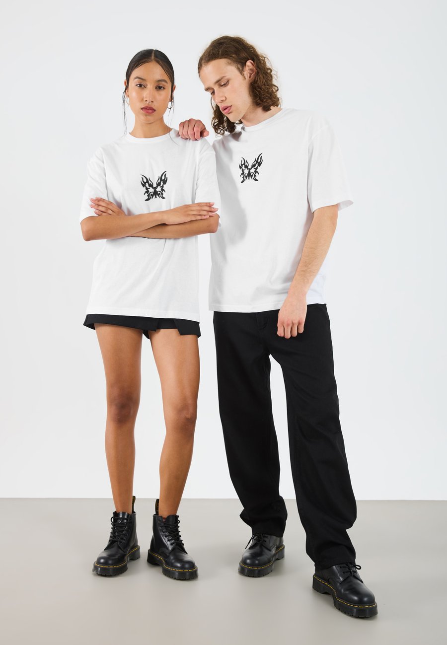 Футболка YOURTURN UNISEX 2 PACK, Black/White/Black, Белый, Футболка YOURTURN UNISEX 2 PACK, Black/White/Black
Футболка YOURTURN UNISEX 2 PACK, Black/White/Black, Белый, Футболка YOURTURN UNISEX 2 PACK, Black/White/Black