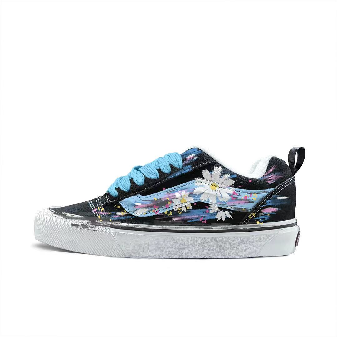 Vans Knu Skool ткань устойчивая к истиранию низкие кроссовки для скейтбординга Unisex синий
Vans Knu Skool ткань устойчивая к истиранию низкие кроссовки для скейтбординга Unisex синий