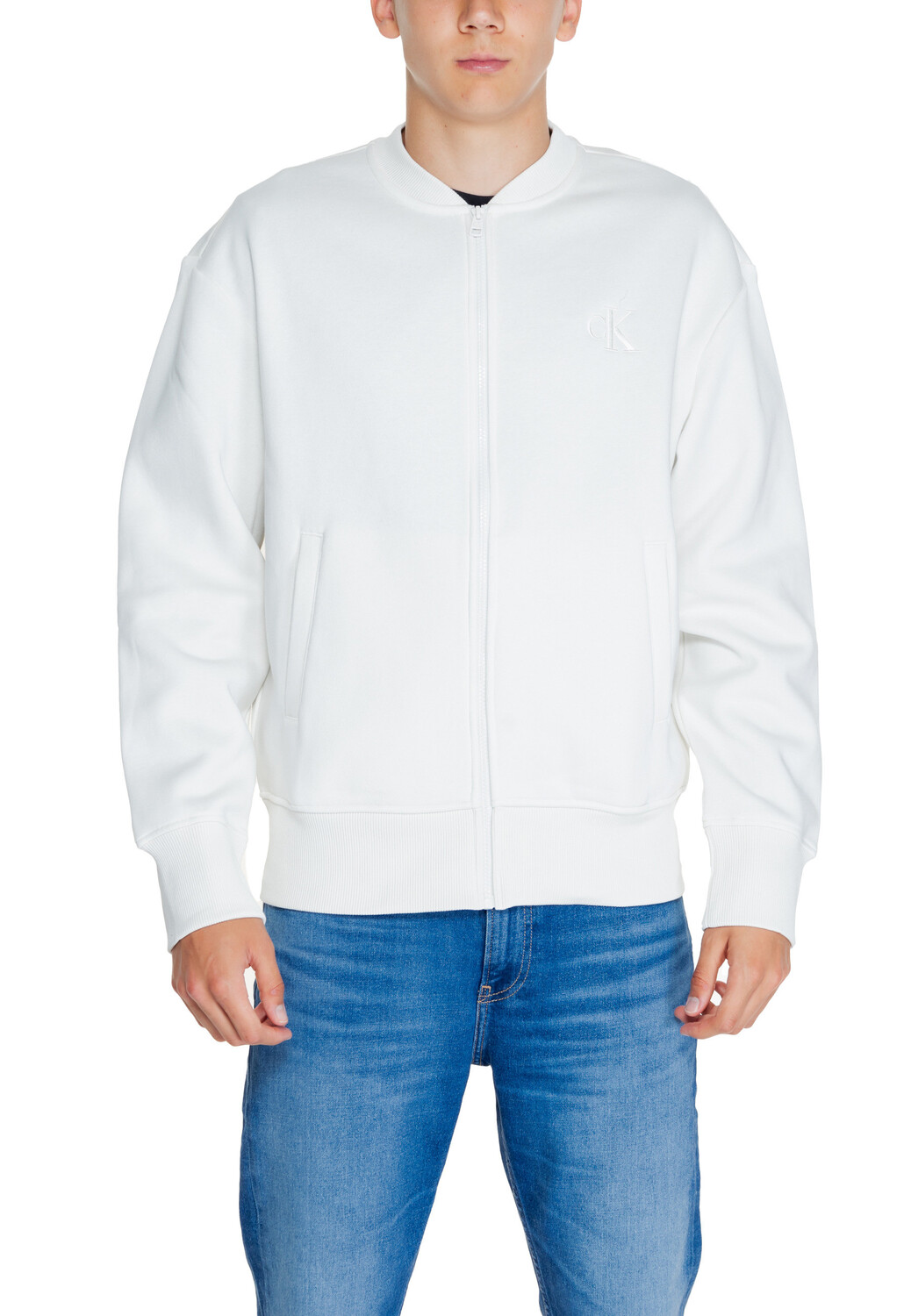Толстовка мужская Calvin Klein Jeans на молнии с карманами, белый 
Толстовка мужская Calvin Klein Jeans на молнии с карманами, белый