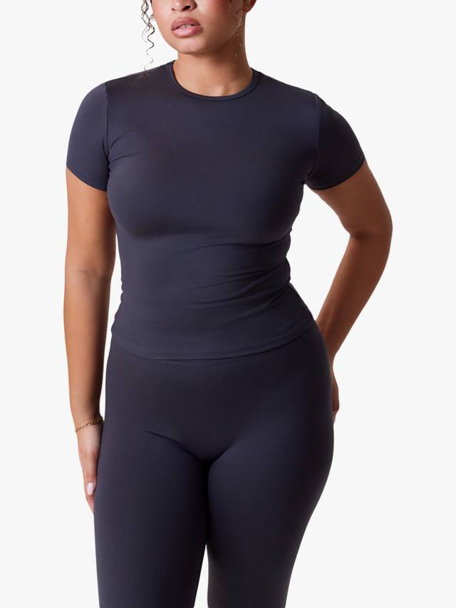 Ультимативная футболка с коротким рукавом на каждый день Lovall, Vintage Navy
Ультимативная футболка с коротким рукавом на каждый день Lovall, Vintage Navy