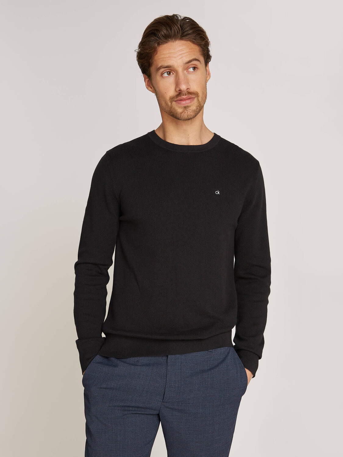 Свитер Calvin Klein Regular Fit, черный 
Свитер Calvin Klein Regular Fit, черный