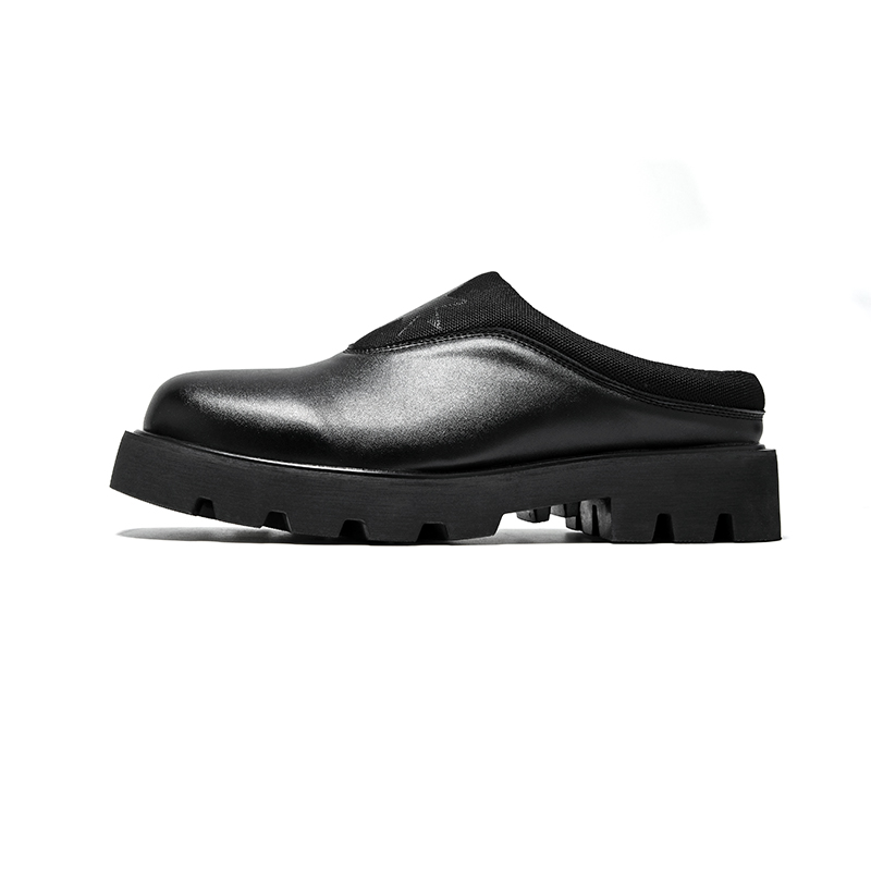 Тапочки с закрытым носком 3 см мужские черные Xiwencha
Тапочки с закрытым носком 3 см мужские черные Xiwencha