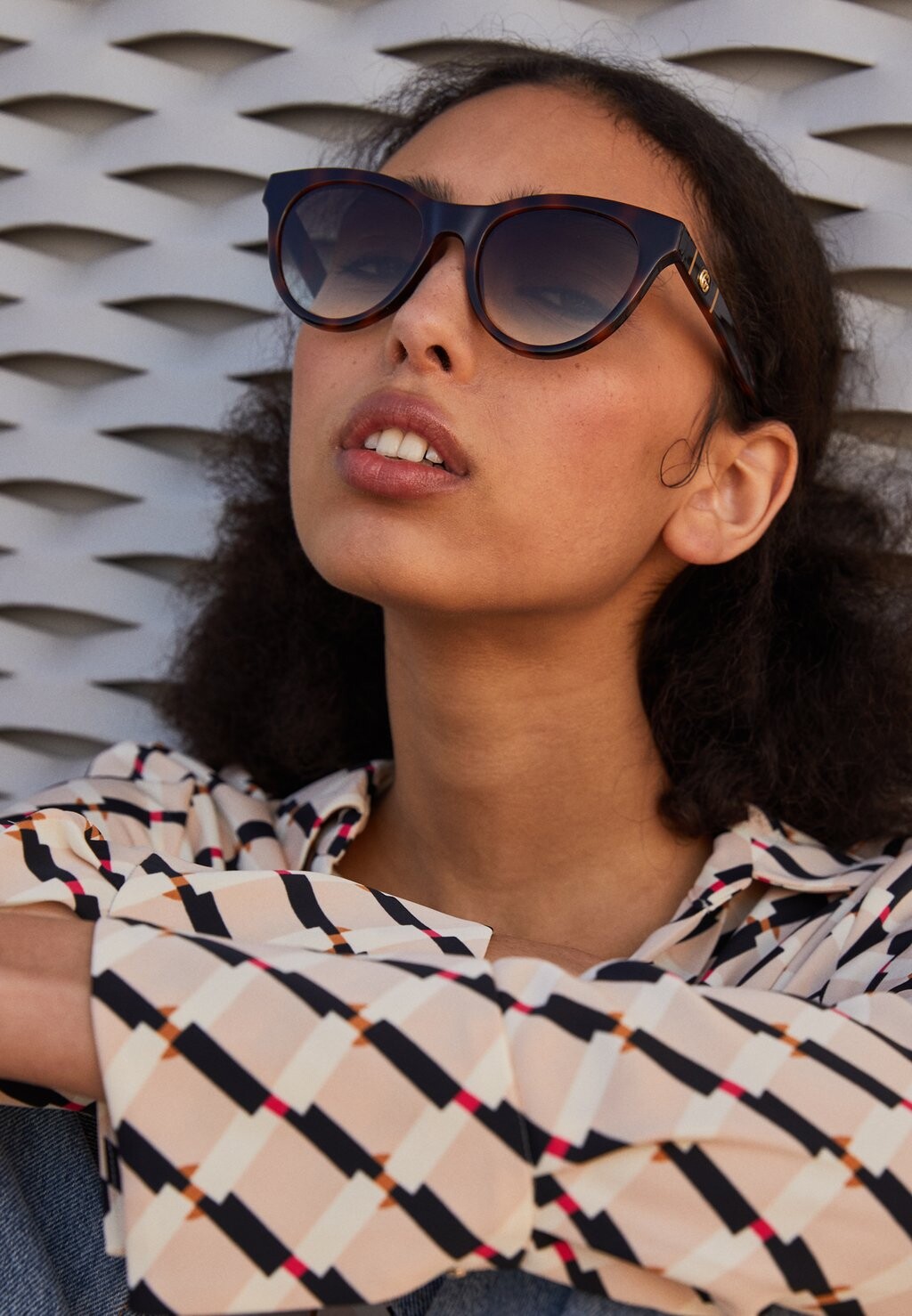 Солнцезащитные очки Gucci
Солнцезащитные очки Gucci