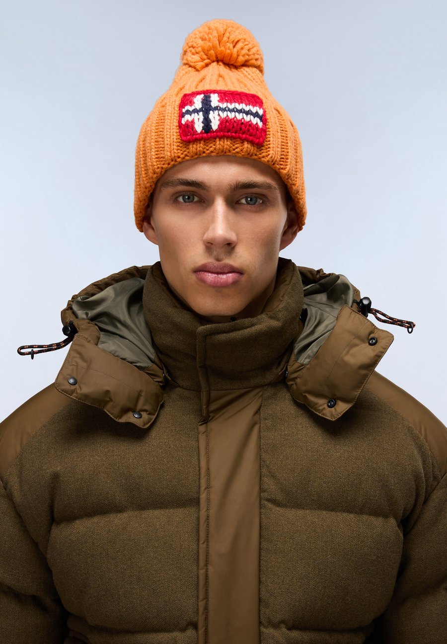 Шапка Napapijri SEMIURY, Orange Pumpkin A/Orange
Шапка Napapijri SEMIURY, Orange Pumpkin A/Orange