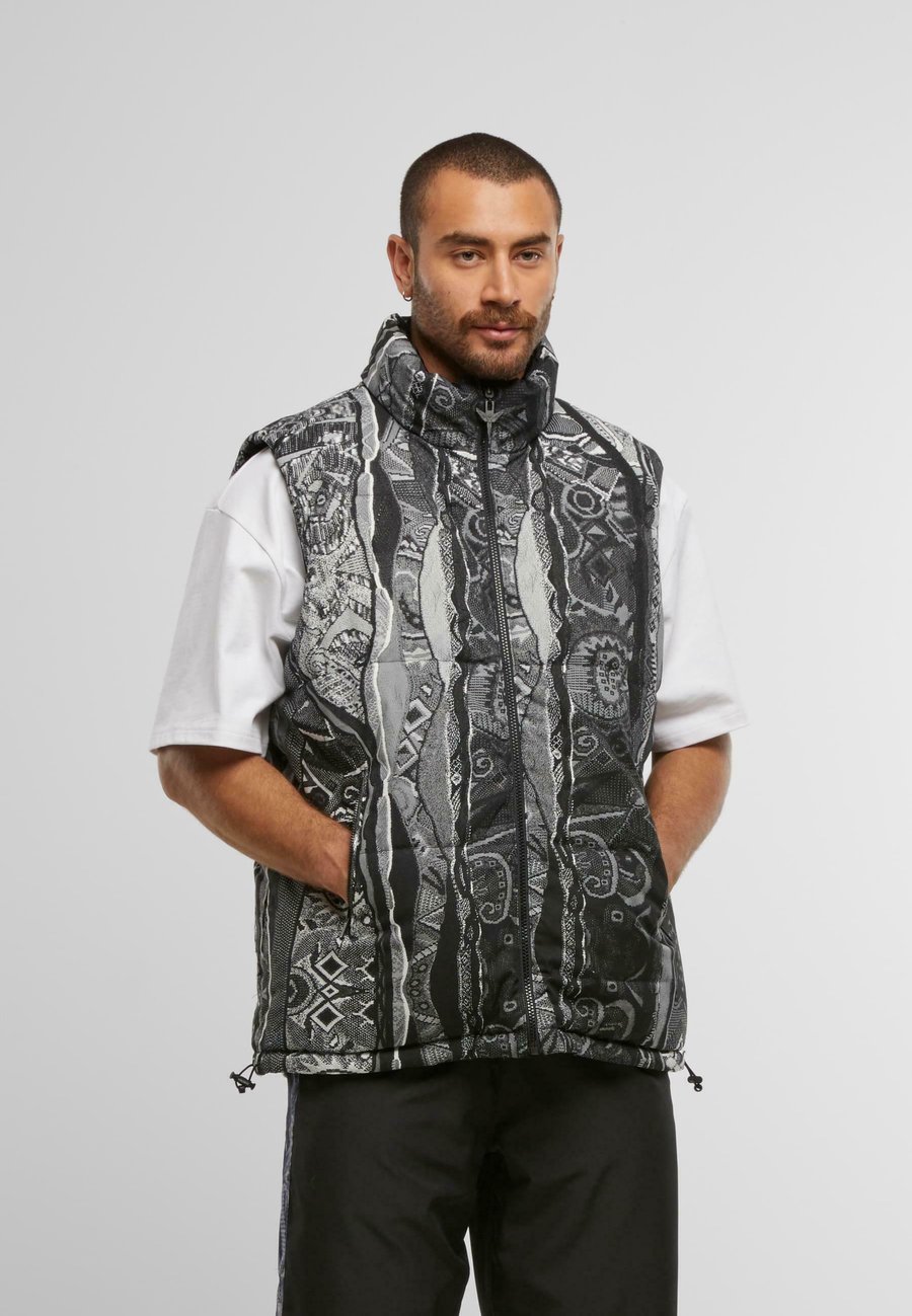 Куртка Colucci REVERSIBLE PRINTED, Black
Куртка Colucci REVERSIBLE PRINTED, Black