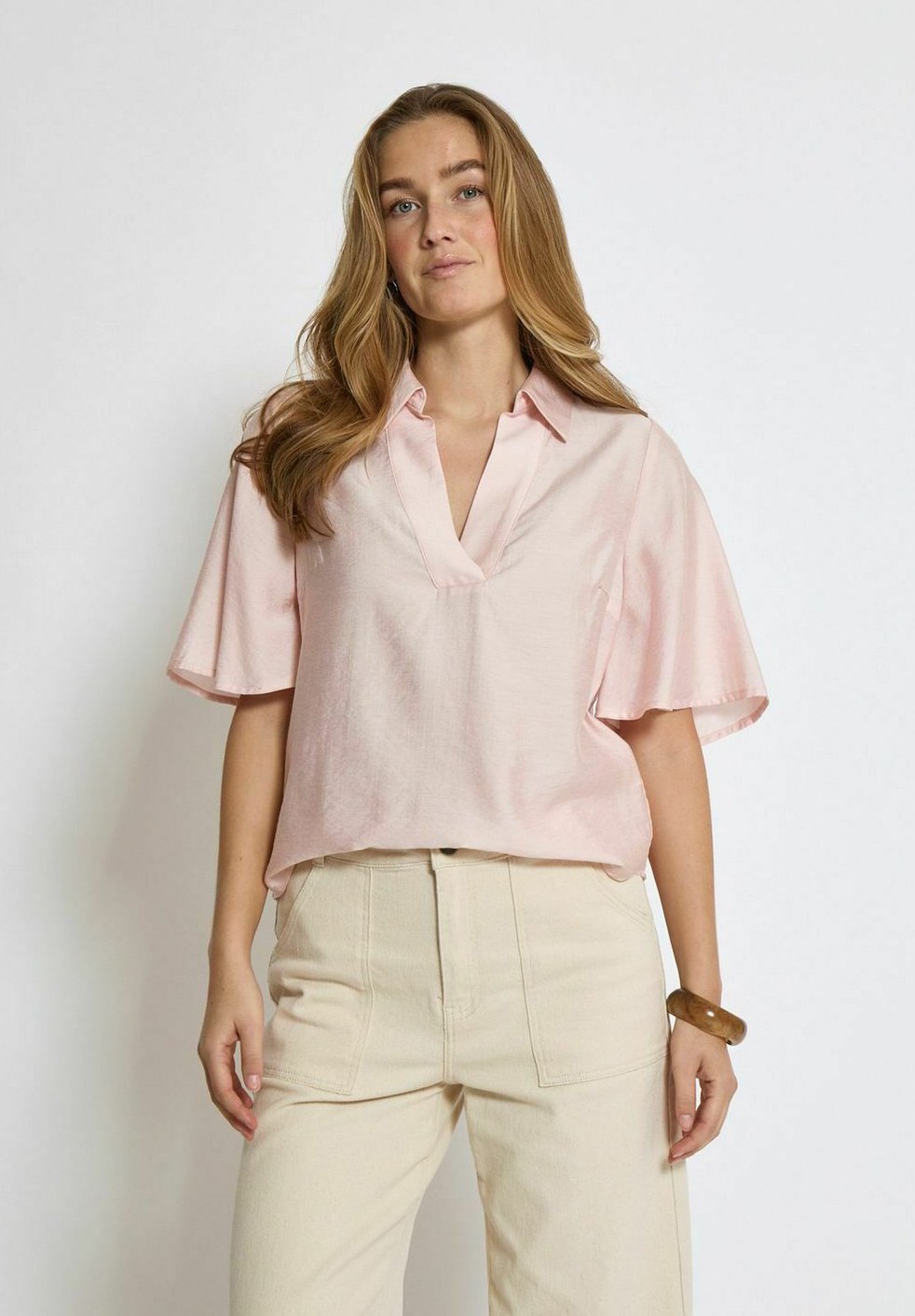 Блуза HEDDA PEPPERCORN, светло-розовый
Блуза HEDDA PEPPERCORN, светло-розовый