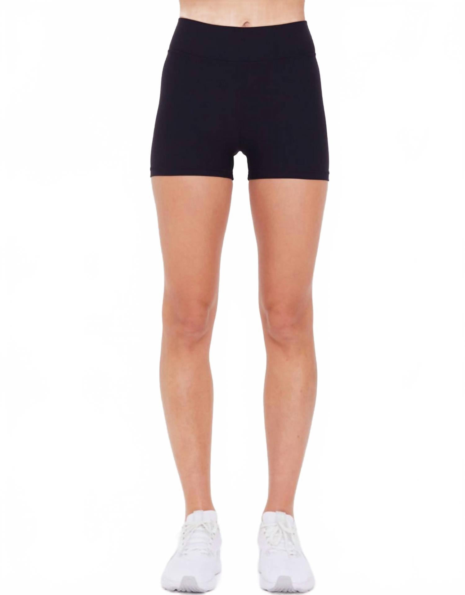 Пирсинг шорты Mid Rise черные THE UPSIDE
Пирсинг шорты Mid Rise черные THE UPSIDE