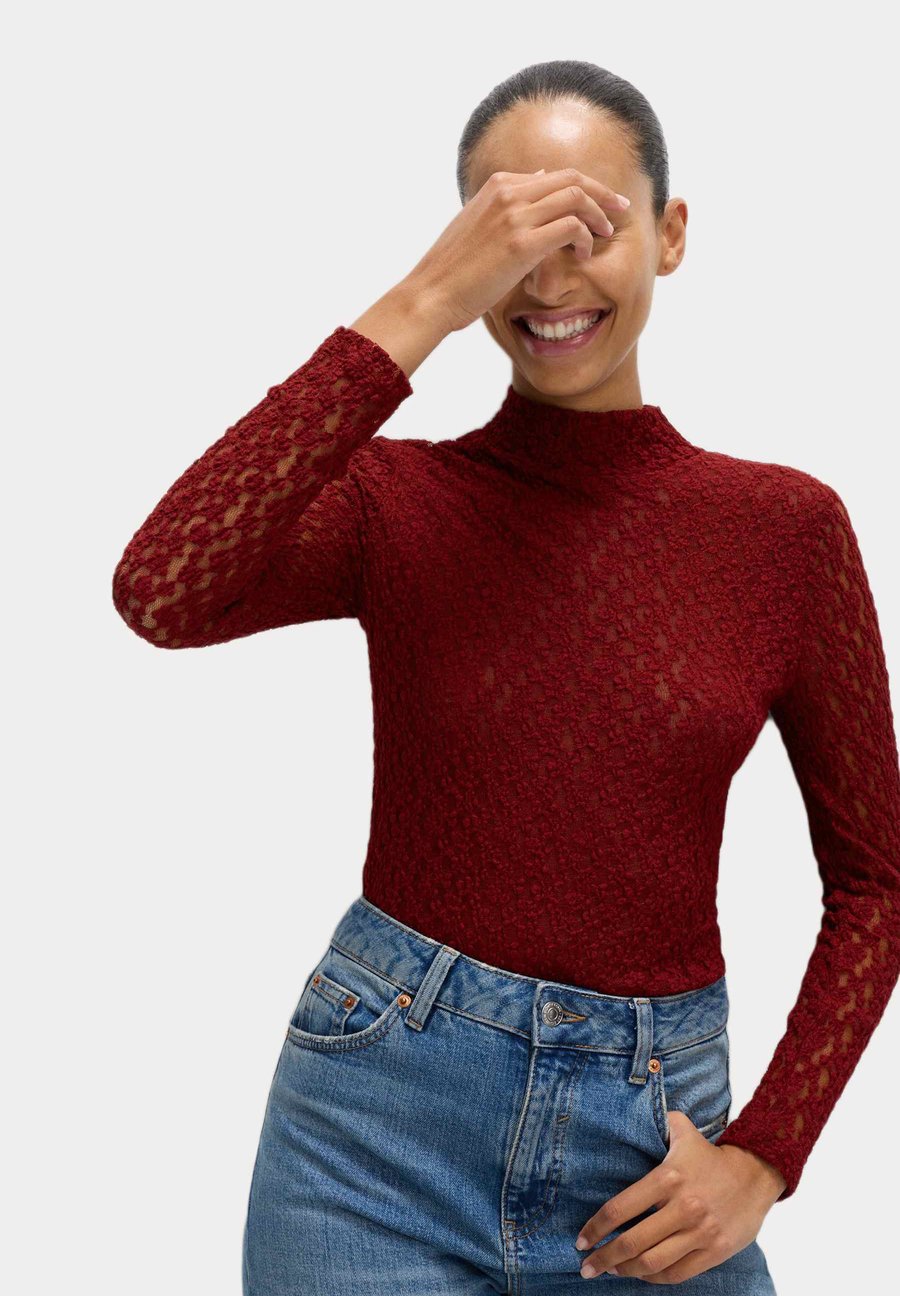 Блуза Marks & Spencer Blouse, Wine/Dark Red
Блуза Marks & Spencer Blouse, Wine/Dark Red