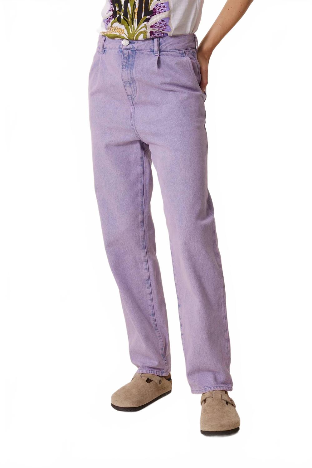 Джинсы Patrick Pl4 сиреневые Leon & Harper
Джинсы Patrick Pl4 сиреневые Leon & Harper