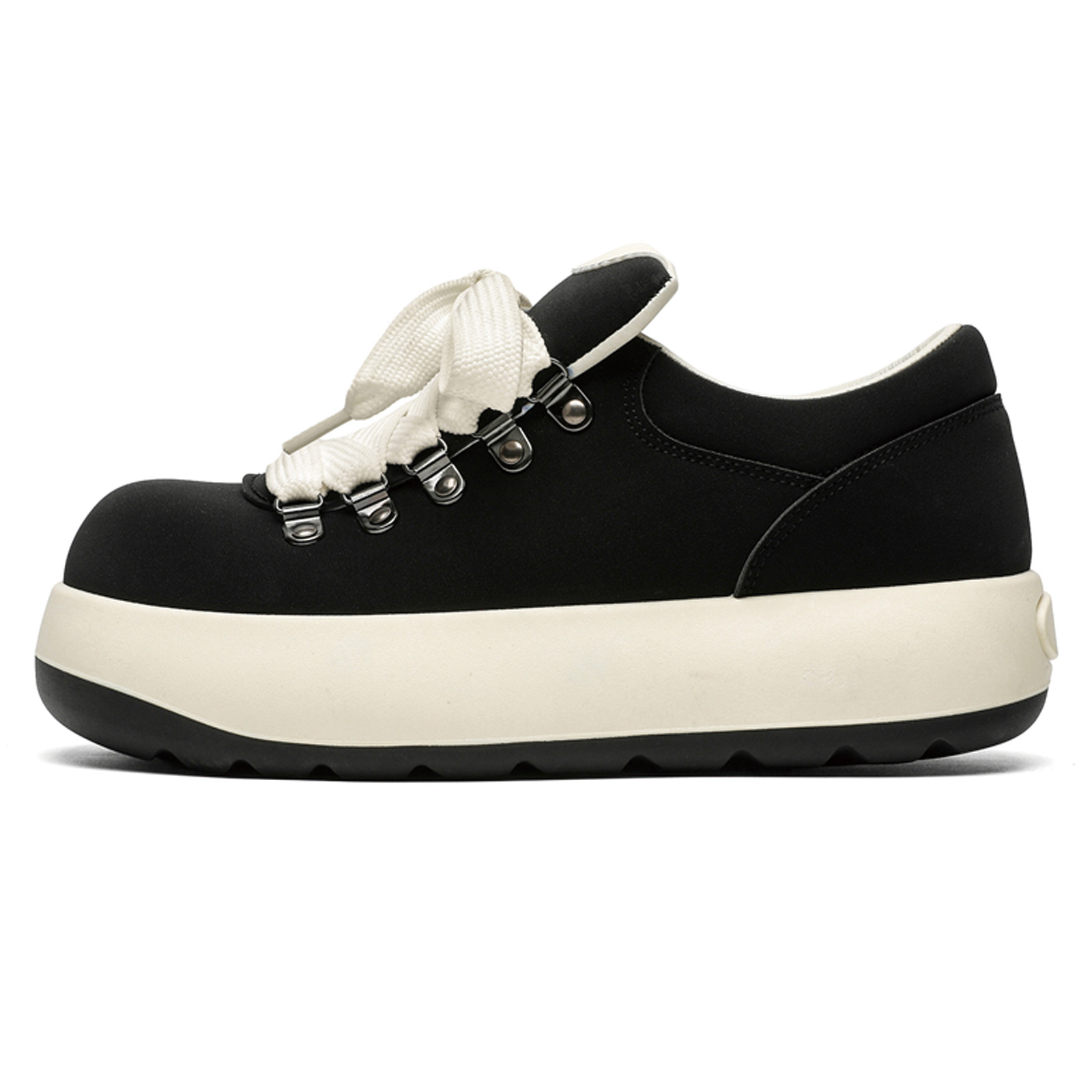 BUFFALO BOUND Антискользящие и износостойкие низкие скейтерские кроссовки для мужчин с эффектом увеличения роста - Экстрим Найт Блэк, цвет Extreme Night Black 
BUFFALO BOUND Антискользящие и износостойкие низкие скейтерские кроссовки для мужчин с эффектом увеличения роста - Экстрим Найт Блэк, цвет Extreme Night Black