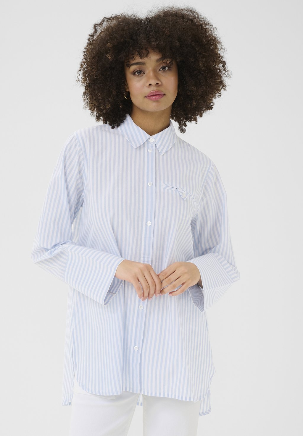 Блузка на пуговицах CUBEHA Culture, синий
Блузка на пуговицах CUBEHA Culture, синий