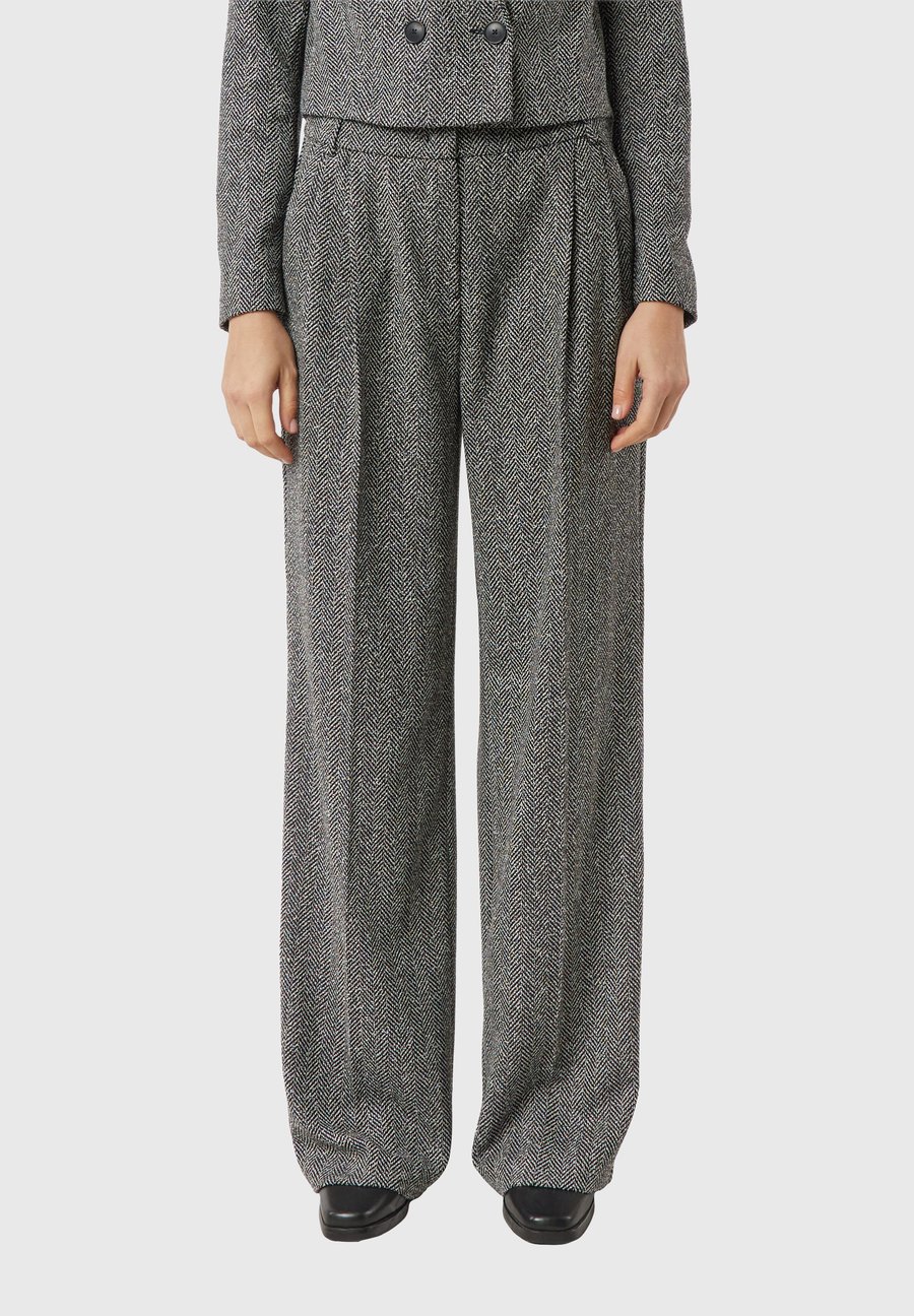 Брюки comma Trousers, Schwarz/Grey
Брюки comma Trousers, Schwarz/Grey