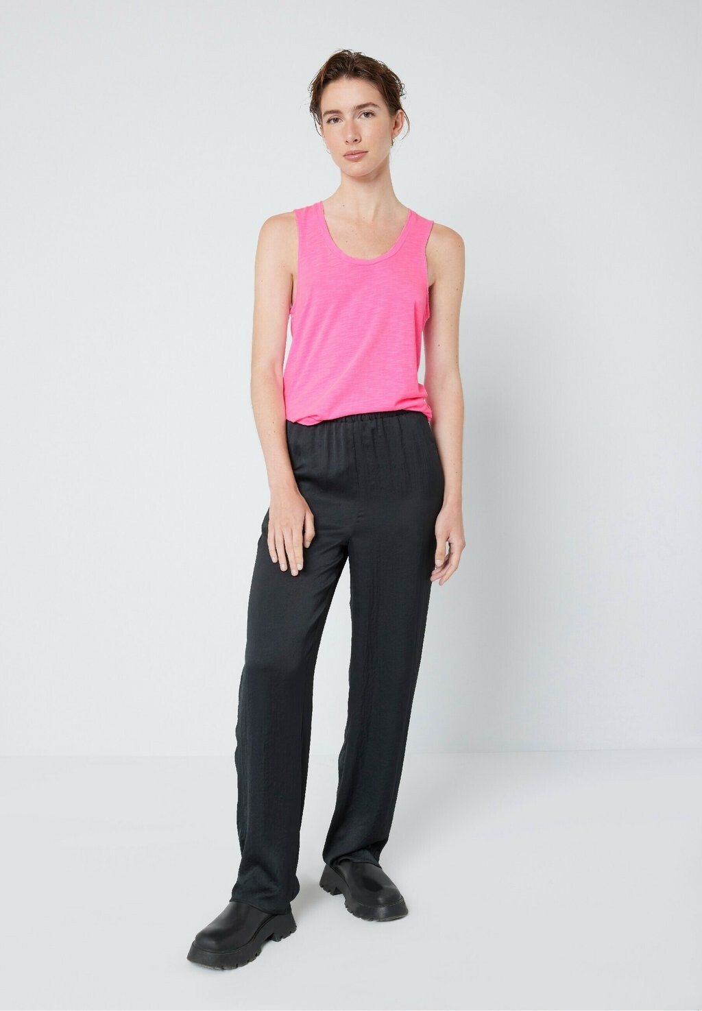 Топ JACKSONVILLE American Vintage, неоновый розовый
Топ JACKSONVILLE American Vintage, неоновый розовый