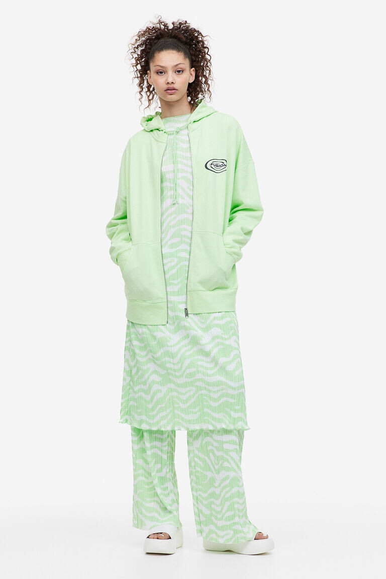 Плиссированное платье H&M, зеленый
Плиссированное платье H&M, зеленый