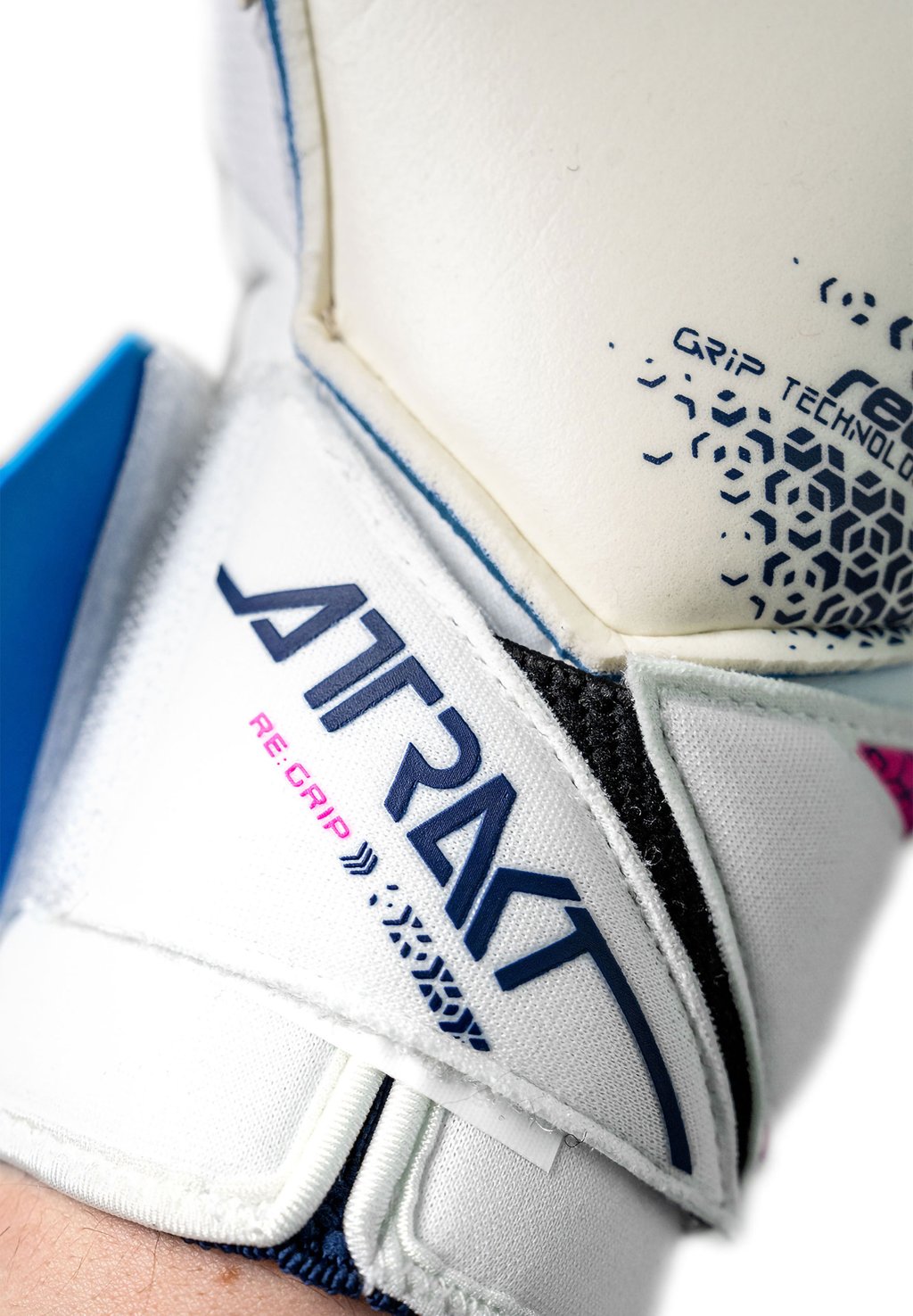 Вратарские перчатки ATTRAKT RE GRIP EVOLUTION Reusch, синий 
Вратарские перчатки ATTRAKT RE GRIP EVOLUTION Reusch, синий