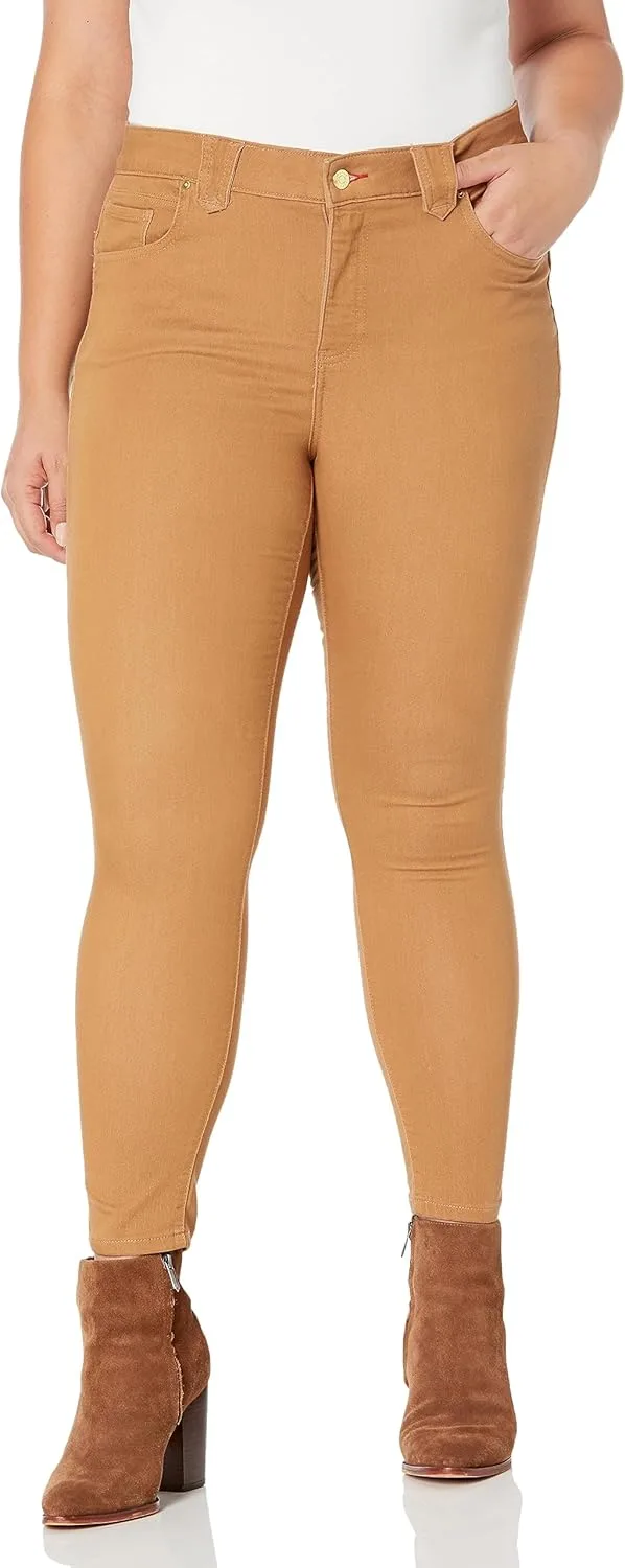 Tommy Hilfiger Women's Plus Size Waverly Skinny Jeans в цвете Chesapeke Wash
Tommy Hilfiger Women's Plus Size Waverly Skinny Jeans в цвете Chesapeke Wash