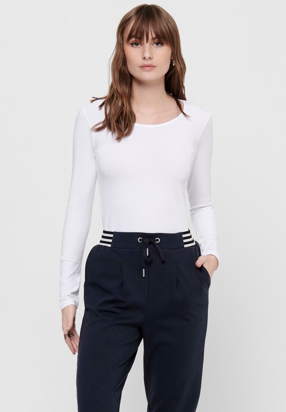 Рубашка с длинным рукавом 3 PACK ONLY, цвет weiß/weiß/schwarz
Рубашка с длинным рукавом 3 PACK ONLY, цвет weiß/weiß/schwarz