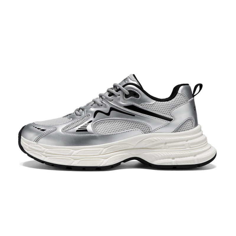 Дышащие легкие низкие массивные кроссовки для увеличения роста для мужчин CARTELO, Silver
Дышащие легкие низкие массивные кроссовки для увеличения роста для мужчин CARTELO, Silver