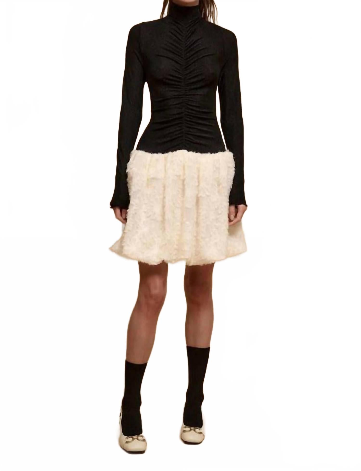 Черно-кремовое мини-платье с драпировкой и пышным подолом PROMESA 
Черно-кремовое мини-платье с драпировкой и пышным подолом PROMESA