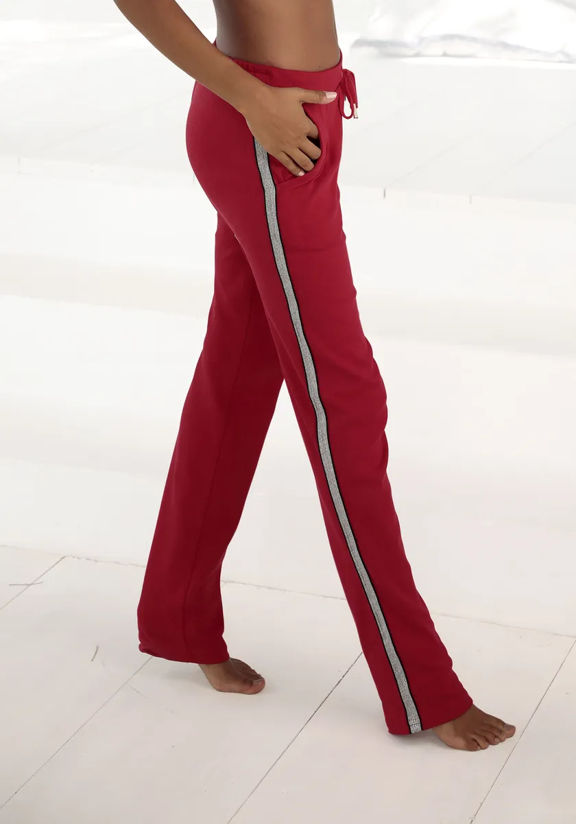 Bench Домашняя одежда брюки с металлизированными полосками, домашняя одежда, домашний костюм Bench Loungewear, красный
Bench Домашняя одежда брюки с металлизированными полосками, домашняя одежда, домашний костюм Bench Loungewear, красный