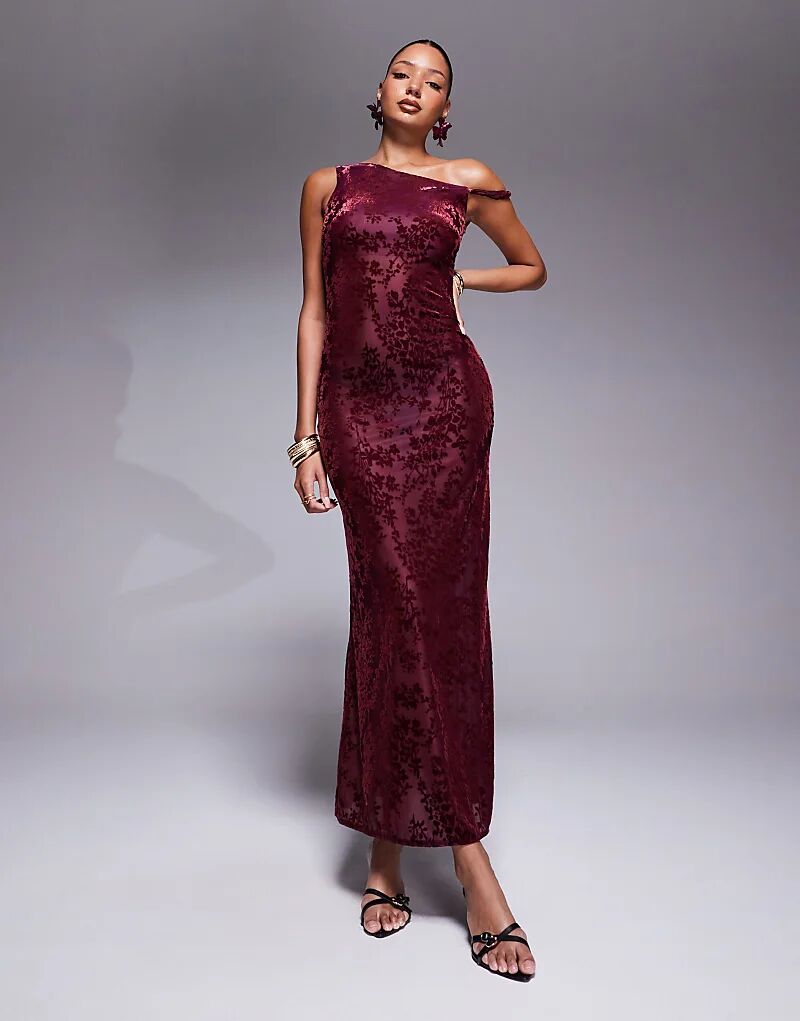 Эксклюзивное платье-макси Kaiia Devore с открытыми плечами в цвете бордо
Эксклюзивное платье-макси Kaiia Devore с открытыми плечами в цвете бордо