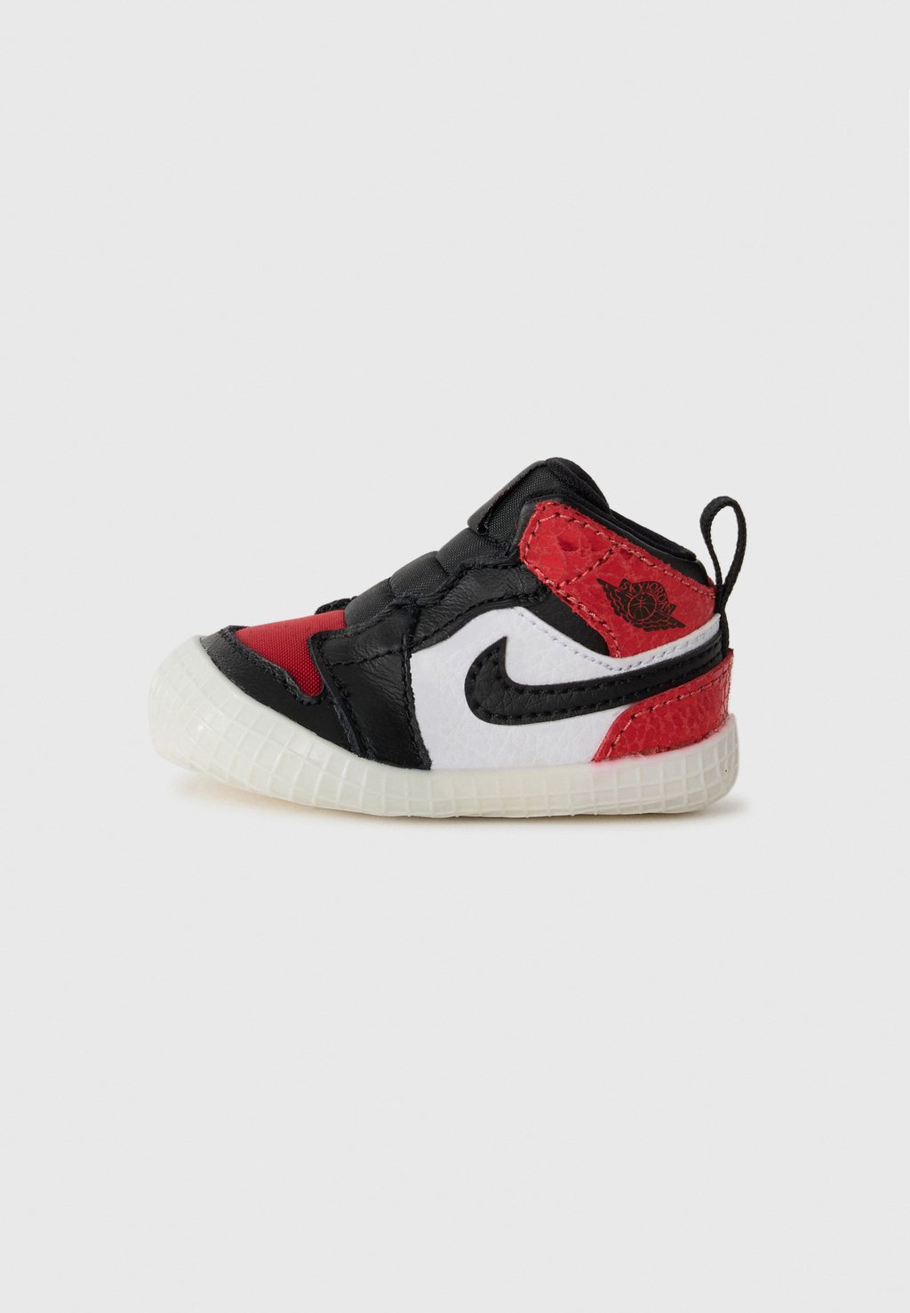 Первая обувь JORDAN 1 UNISEX, красный
Первая обувь JORDAN 1 UNISEX, красный