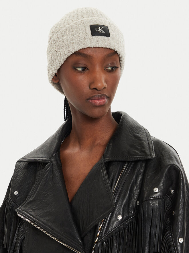 Зимняя шапка Calvin Klein Hardware K60K612652, бежевый
Зимняя шапка Calvin Klein Hardware K60K612652, бежевый
