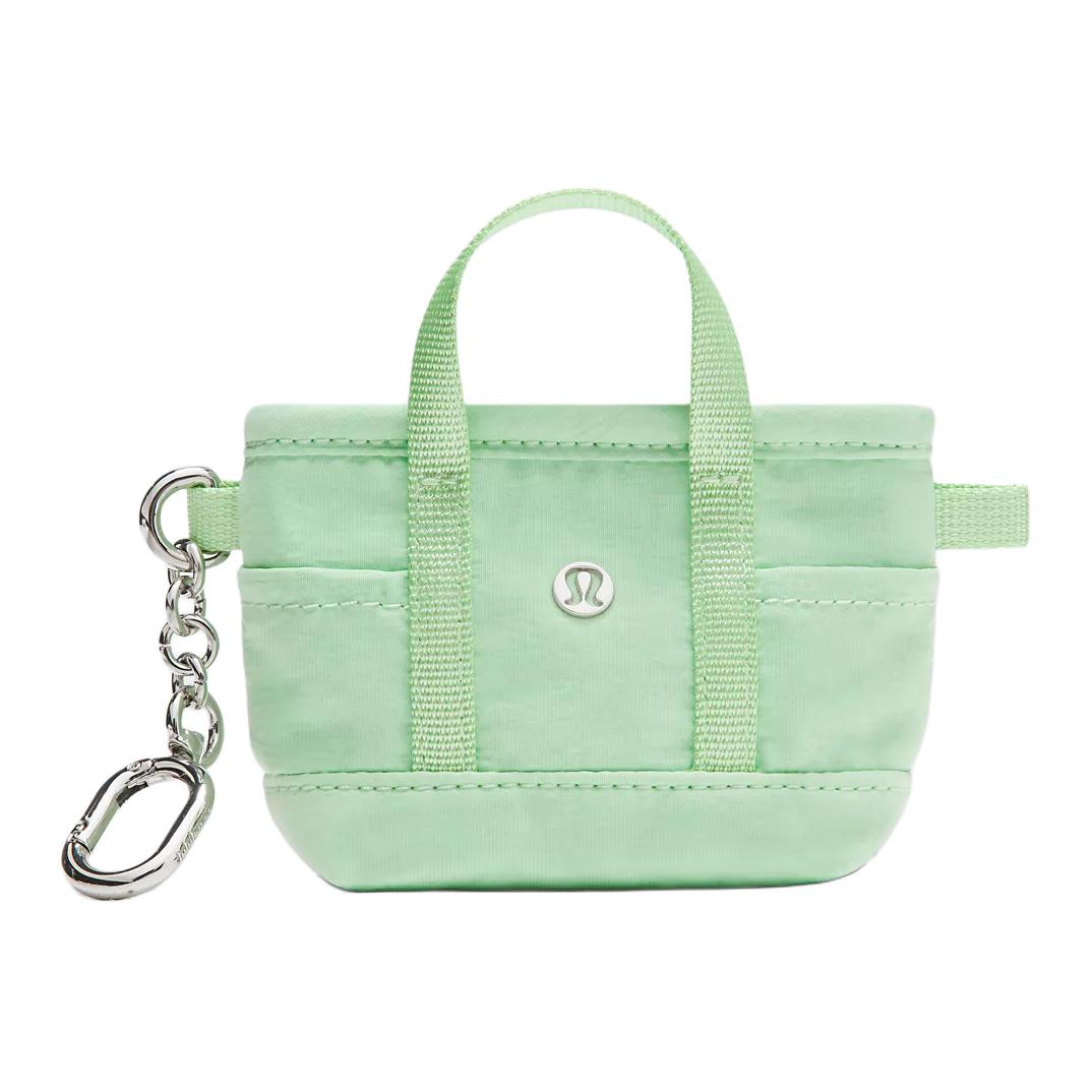 Кошелек-монетница из переработанного нейлона, женский, лаймовый Lululemon, lime зеленый
Кошелек-монетница из переработанного нейлона, женский, лаймовый Lululemon, lime зеленый