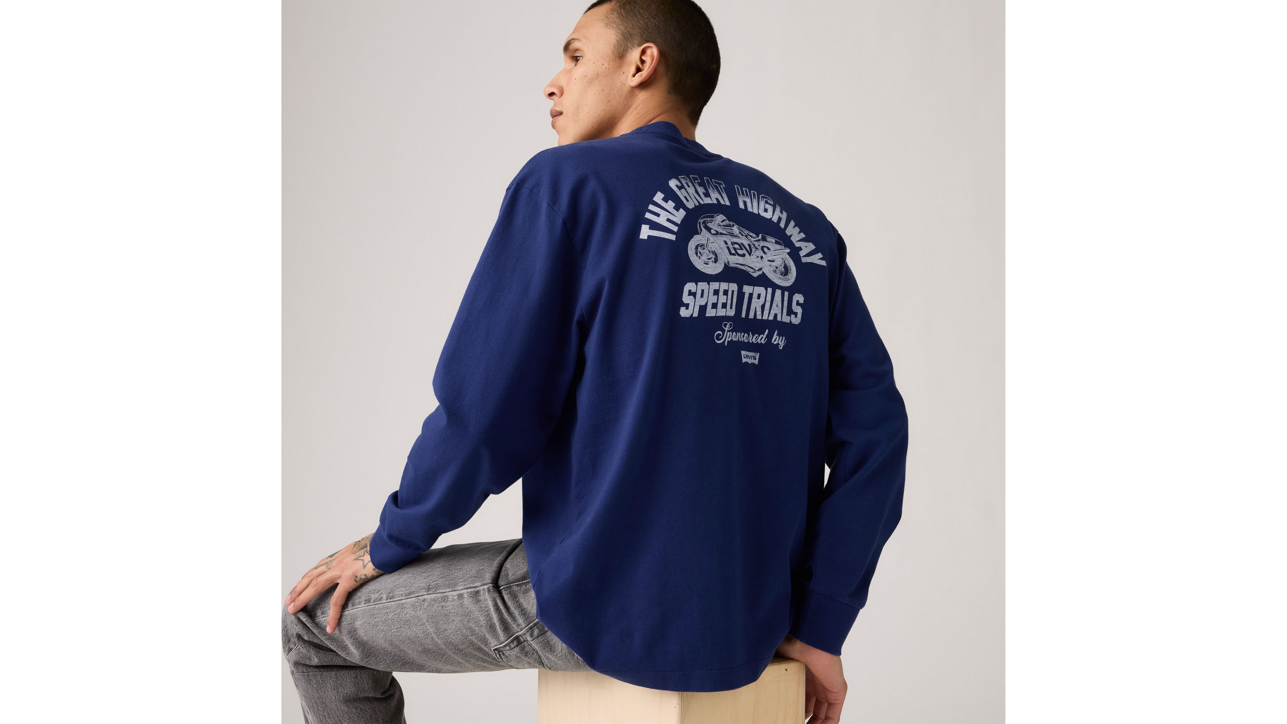 Футболка с длинными рукавами и аутентичным принтом Levi's, Highway Speed Trails Blue Depths - Blue
Футболка с длинными рукавами и аутентичным принтом Levi's, Highway Speed Trails Blue Depths - Blue