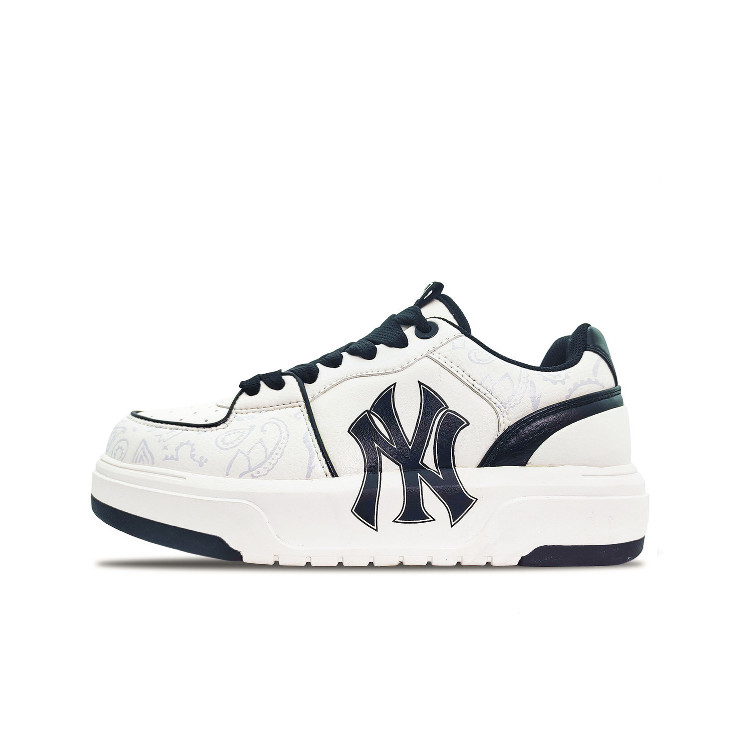 MLB Чанки лайнеры лоу топ скейтборд кроссовки унисекс белый черный белый, цвет Black White
MLB Чанки лайнеры лоу топ скейтборд кроссовки унисекс белый черный белый, цвет Black White