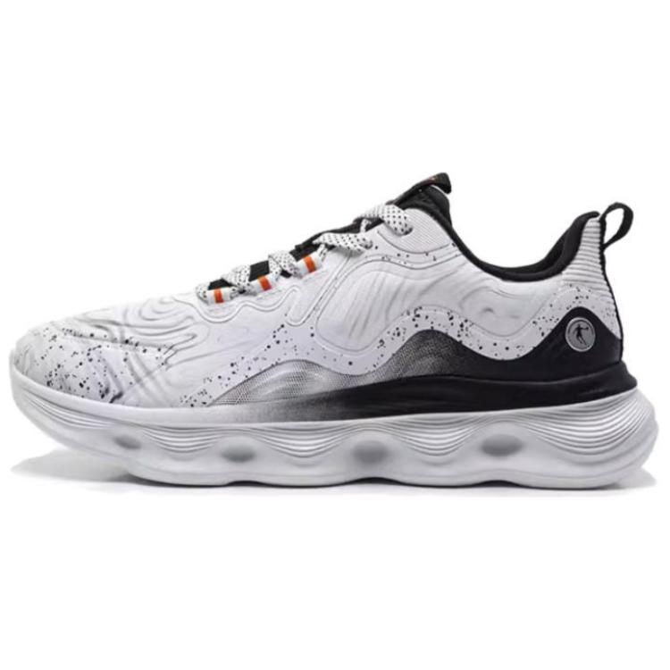 Амортизирующие противоскользящие кроссовки мужские низкие повседневные бело-черные QIAODAN
Амортизирующие противоскользящие кроссовки мужские низкие повседневные бело-черные QIAODAN