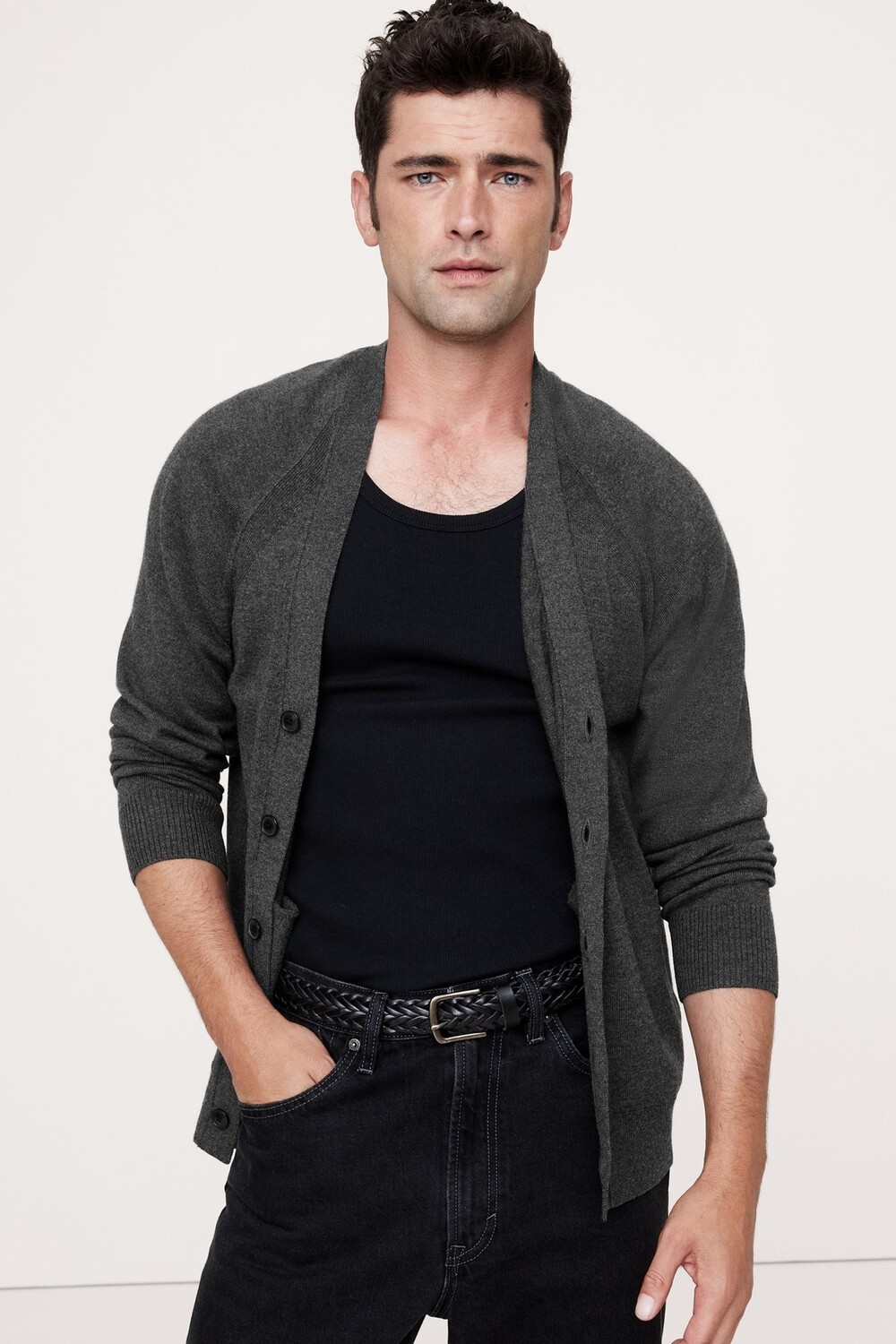 Джемпер кардиган из итальянской мериносовой шерсти Banana Republic, серый
Джемпер кардиган из итальянской мериносовой шерсти Banana Republic, серый