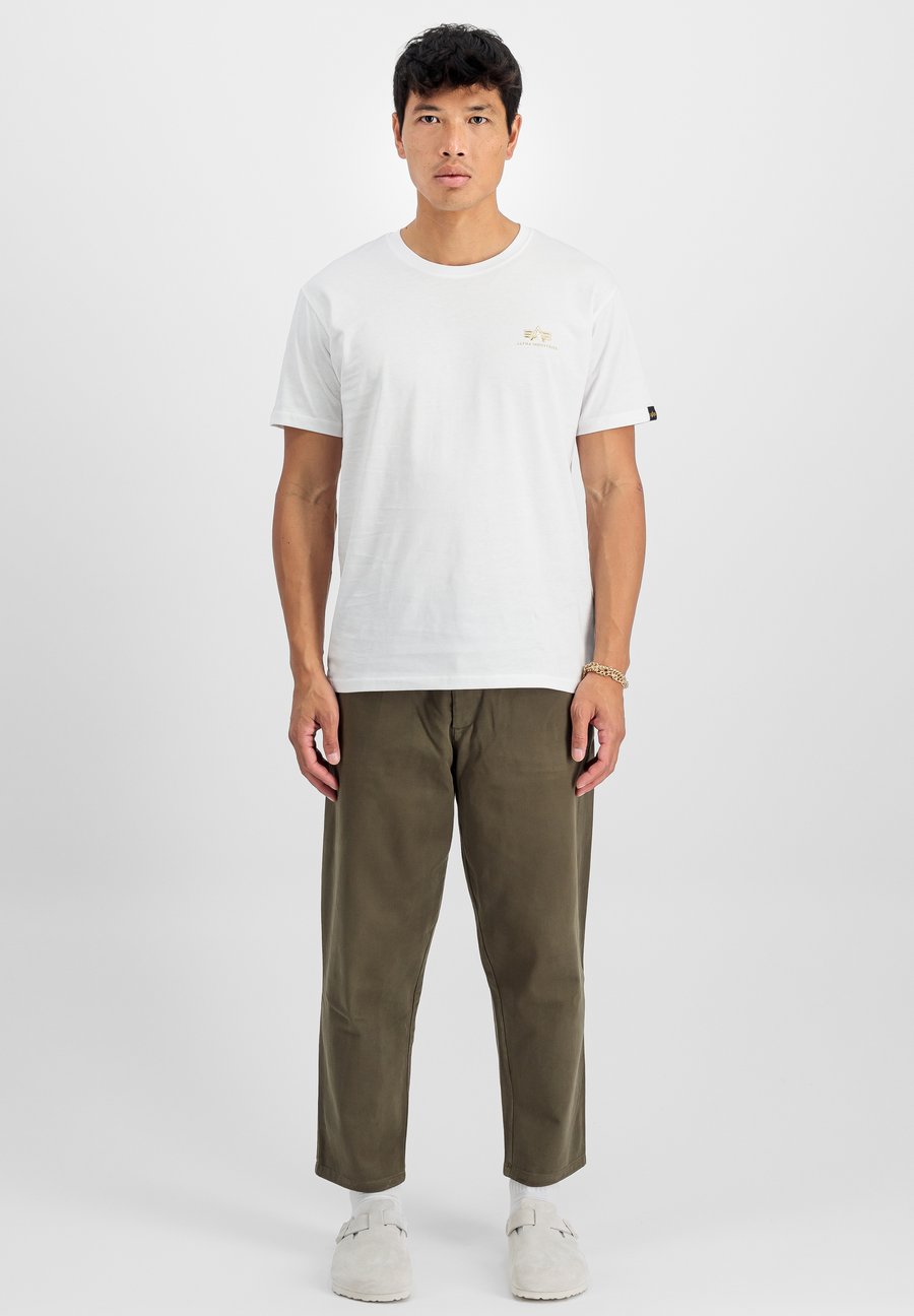 Футболка Alpha Industries Basic T-shirt, White Gold/White, Белый, Футболка Alpha Industries Basic T-shirt, White Gold/White
Футболка Alpha Industries Basic T-shirt, White Gold/White, Белый, Футболка Alpha Industries Basic T-shirt, White Gold/White