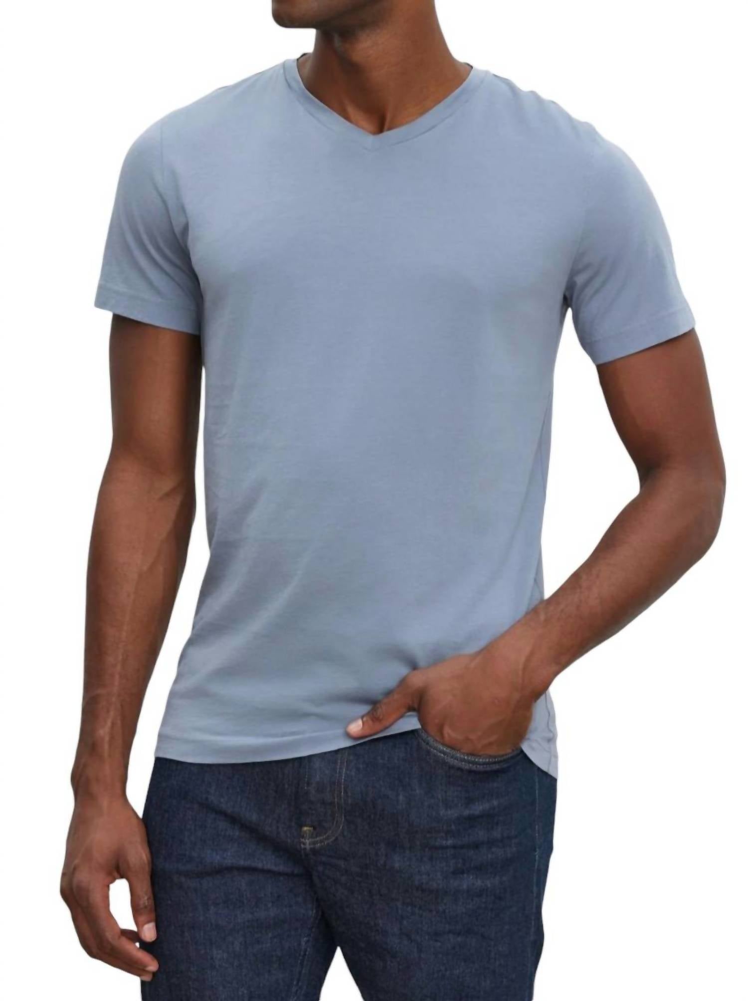 Мужская футболка Samsen синего цвета Velvet by Graham & Spencer
Мужская футболка Samsen синего цвета Velvet by Graham & Spencer