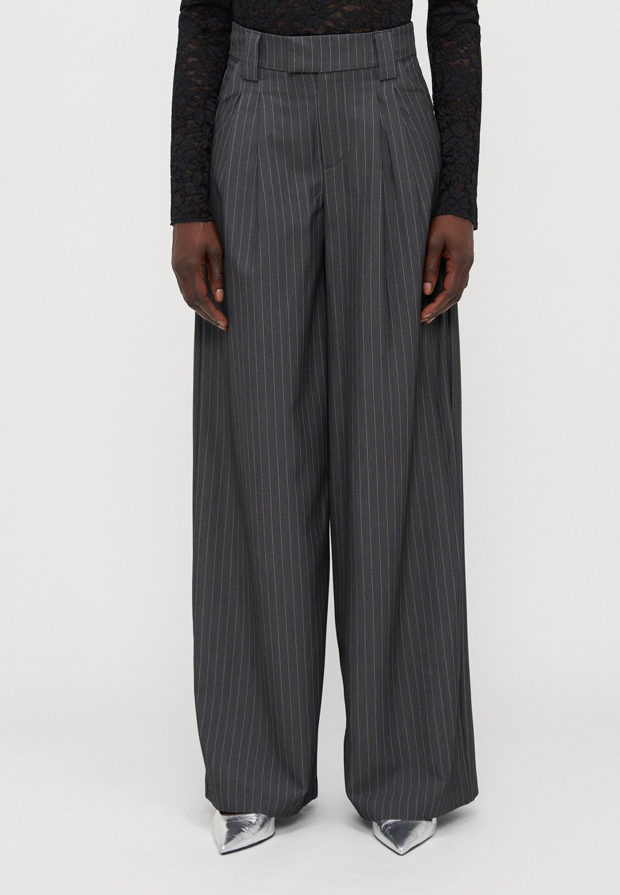 Брюки ONLY Tall ONLNISA LIFE WIDE , Dark Grey Melange/Ultimate Gray/Dark Grey
Брюки ONLY Tall ONLNISA LIFE WIDE , Dark Grey Melange/Ultimate Gray/Dark Grey