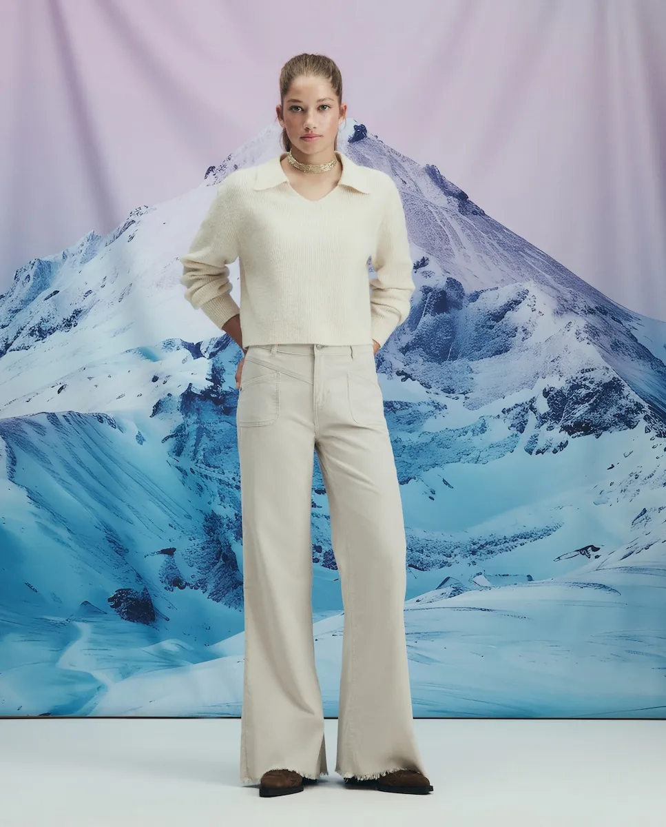 Женские вельветовые брюки с кокеткой Green Coast, экрю
Женские вельветовые брюки с кокеткой Green Coast, экрю