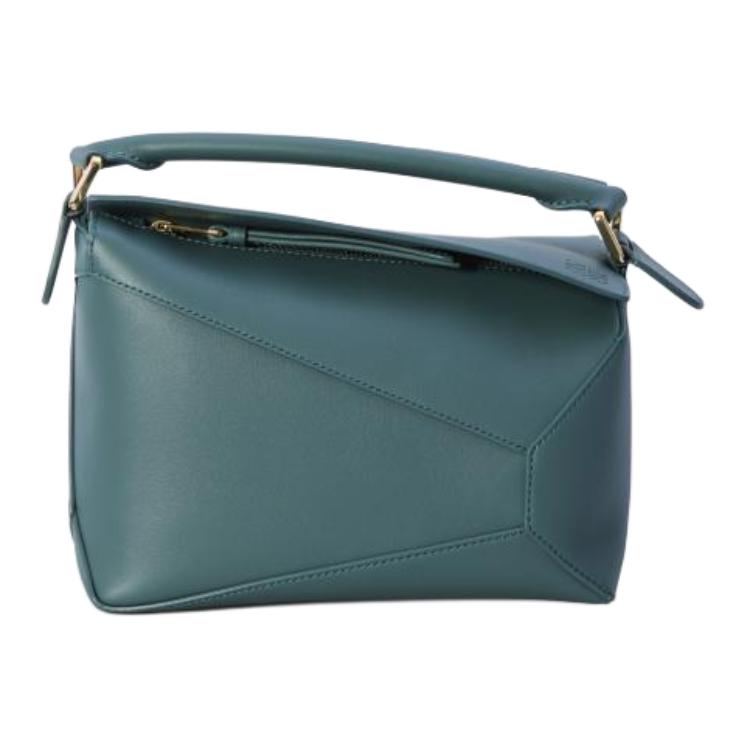 LOEWE Puzzle Calfskin Shoulder Bag, Crossbody Bag, Handbag Small Women's Blue
LOEWE Puzzle Calfskin Shoulder Bag, Crossbody Bag, Handbag Small Women's Blue