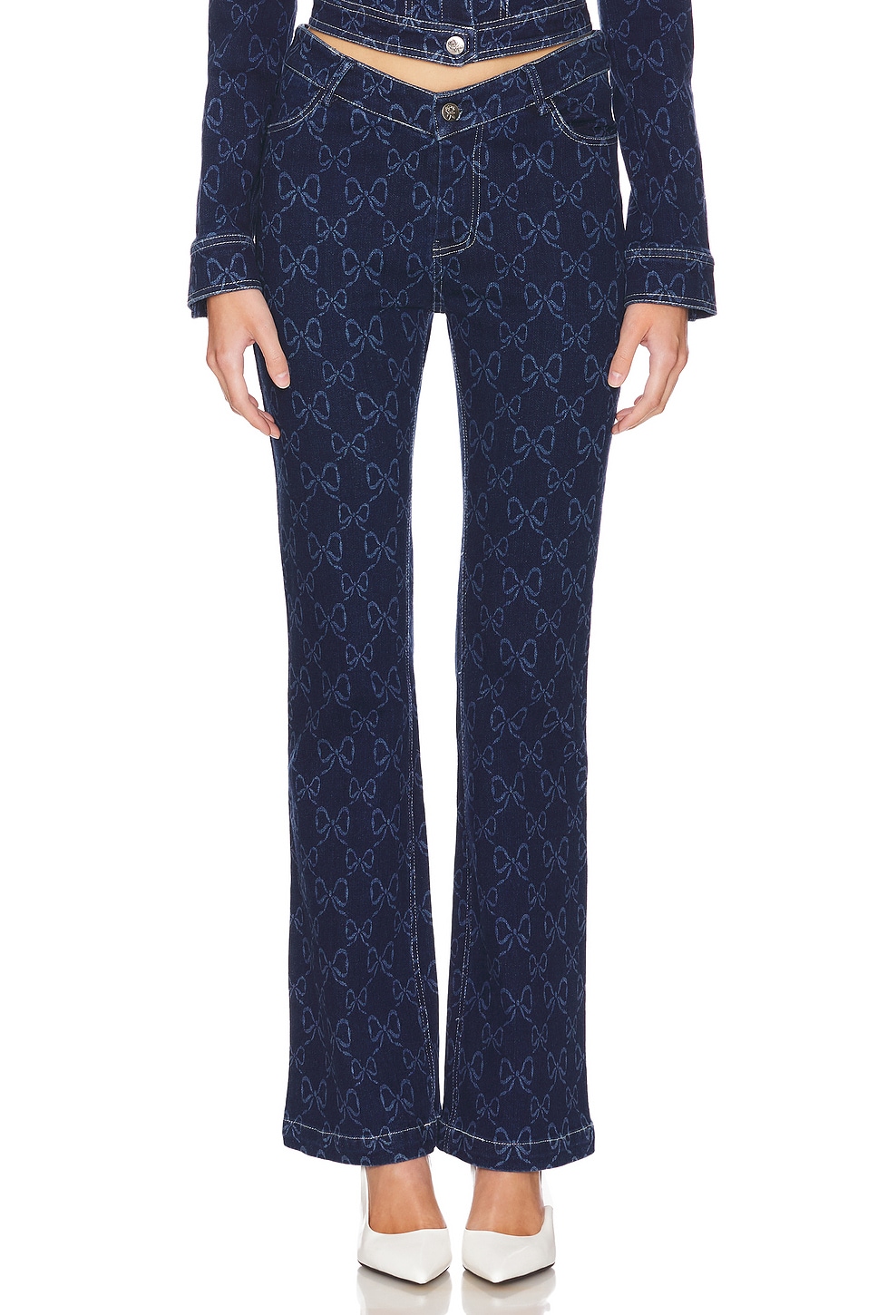 Тюльпанские джинсы Loba, синий
Тюльпанские джинсы Loba, синий