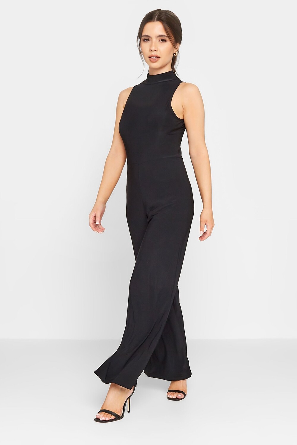 Комбинезон халтер с широкими штанинами PixieGirl Petite, черный
Комбинезон халтер с широкими штанинами PixieGirl Petite, черный