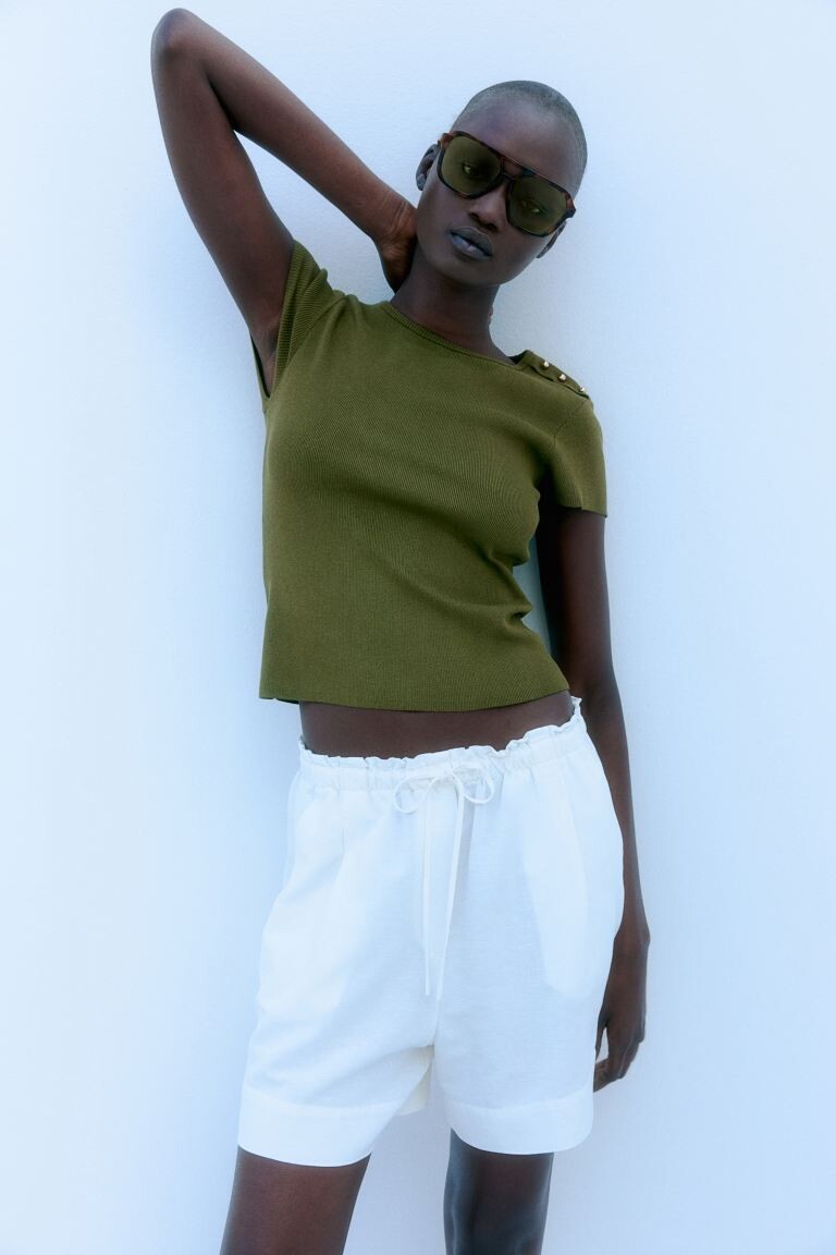 Рубашка с декоративными пуговицами H&M, зеленый
Рубашка с декоративными пуговицами H&M, зеленый