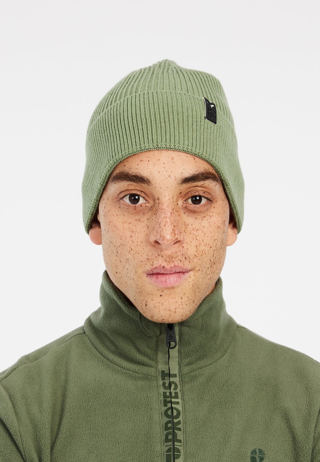 Шапка Protest, темно-зеленый
Шапка Protest, темно-зеленый