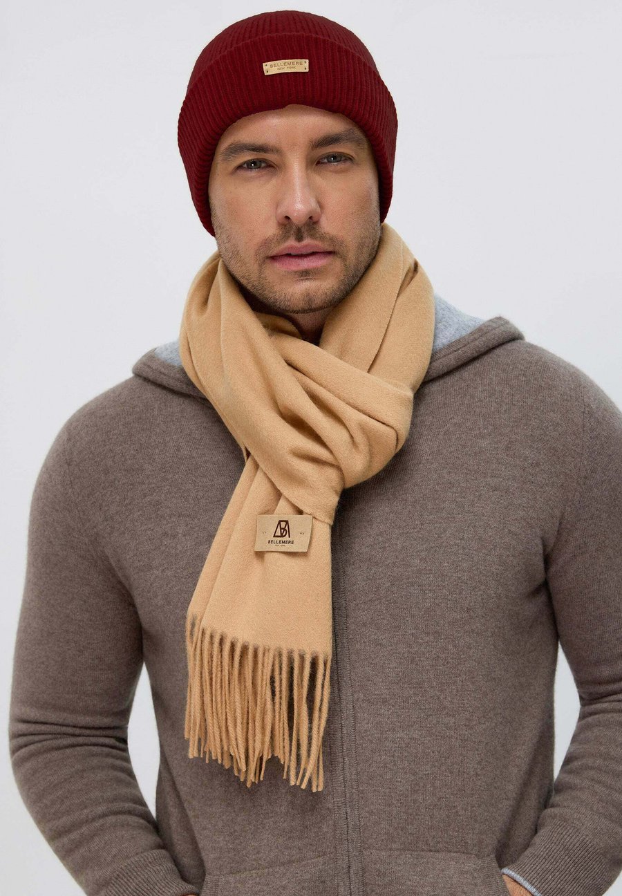 Шапка BELLEMERE Beanie, Red Wine/Dark Red
Шапка BELLEMERE Beanie, Red Wine/Dark Red