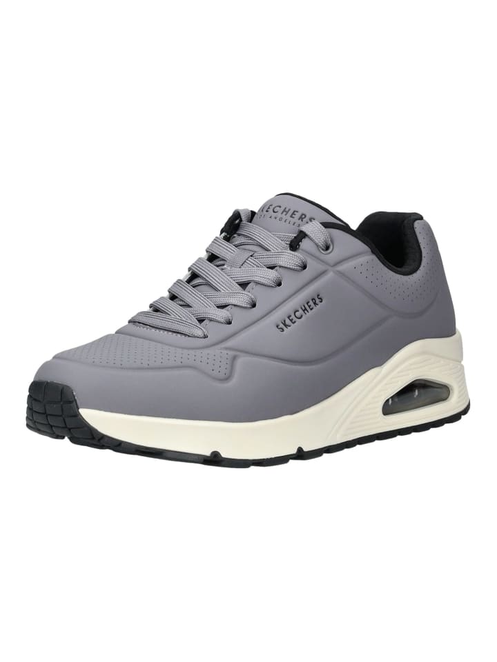 Кроссовки серого цвета Skechers
Кроссовки серого цвета Skechers