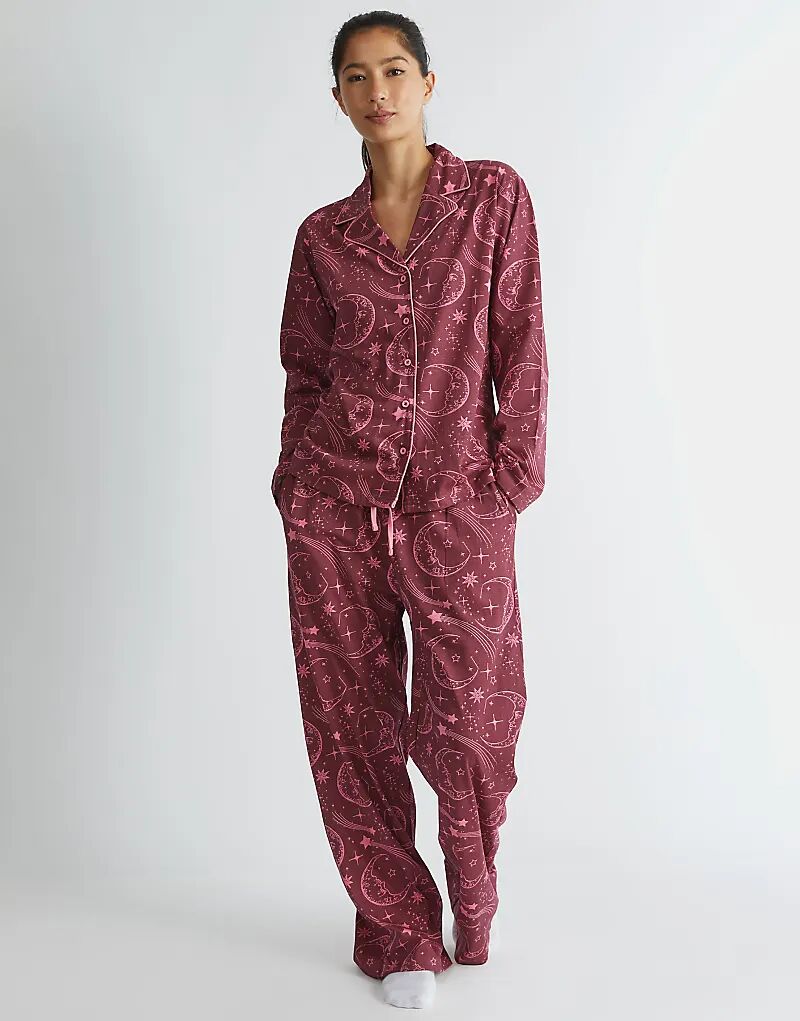 Пижамный комплект Skinnydip London Celestial красного цвета
Пижамный комплект Skinnydip London Celestial красного цвета